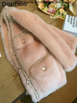 Модное розовое плюшевое пальто Ягненка для женщин Зимой 2023 года, Новая Свободная светская львица, Короткая Темпераментная интегрированная куртка из меха норки